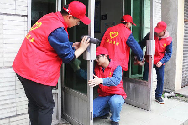 龙8中国官网唯一入口公司团委荣获“泸州市五四红旗团委”称号